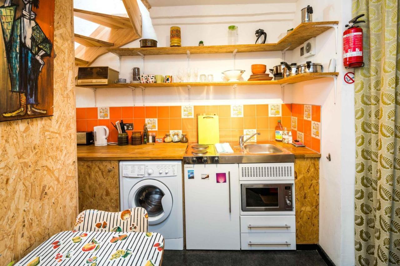 Appartamento Cute House In Soho - Full Ac, Quiet And Unique! Londra Esterno foto